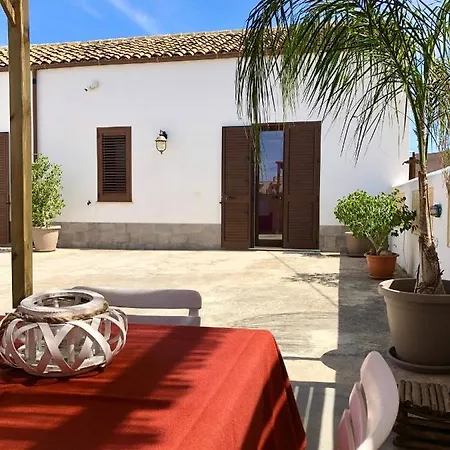Loft Garden Terre Di Sicilia Holiday home *
